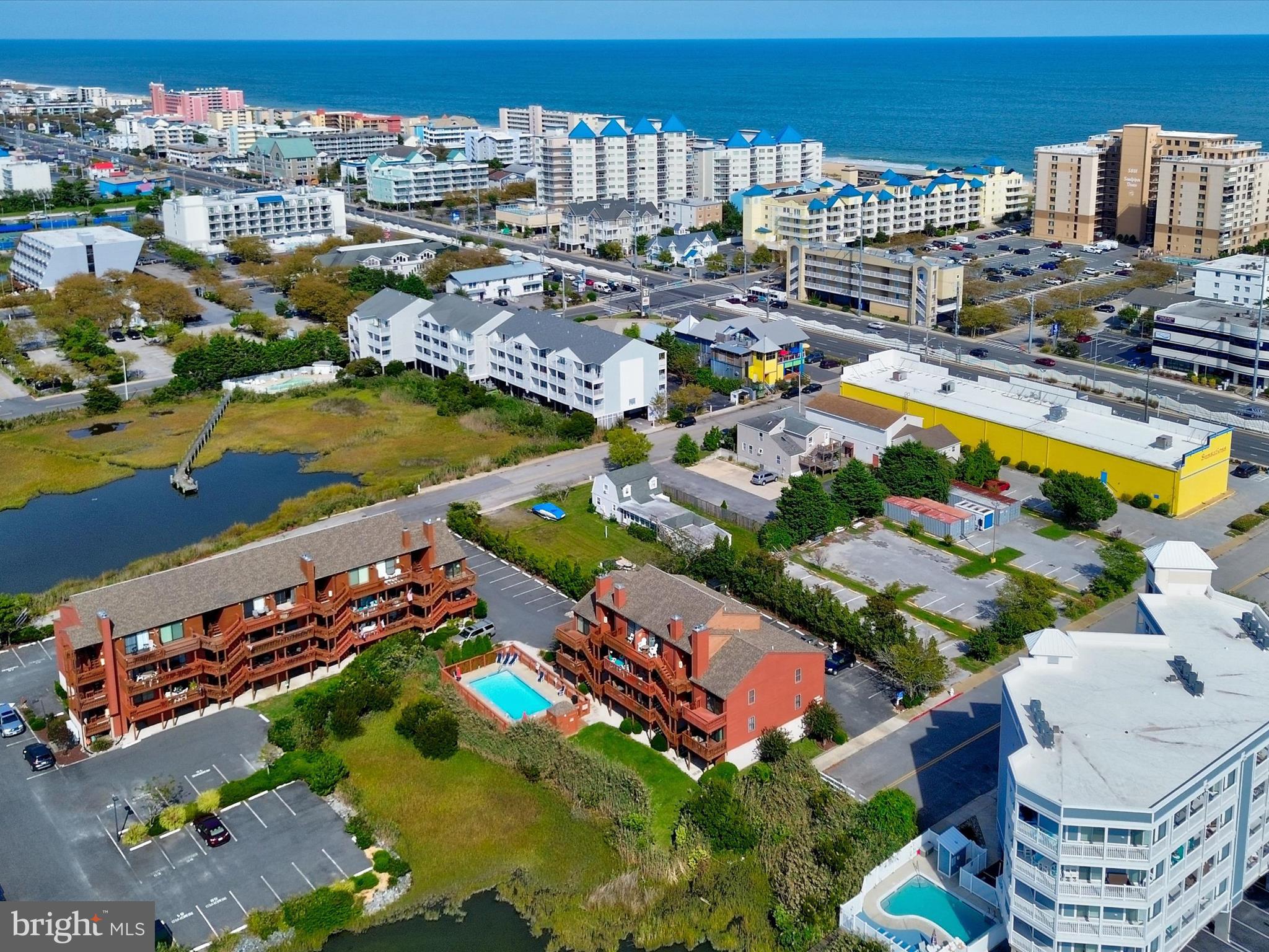 SUNSET LANDING - Residential