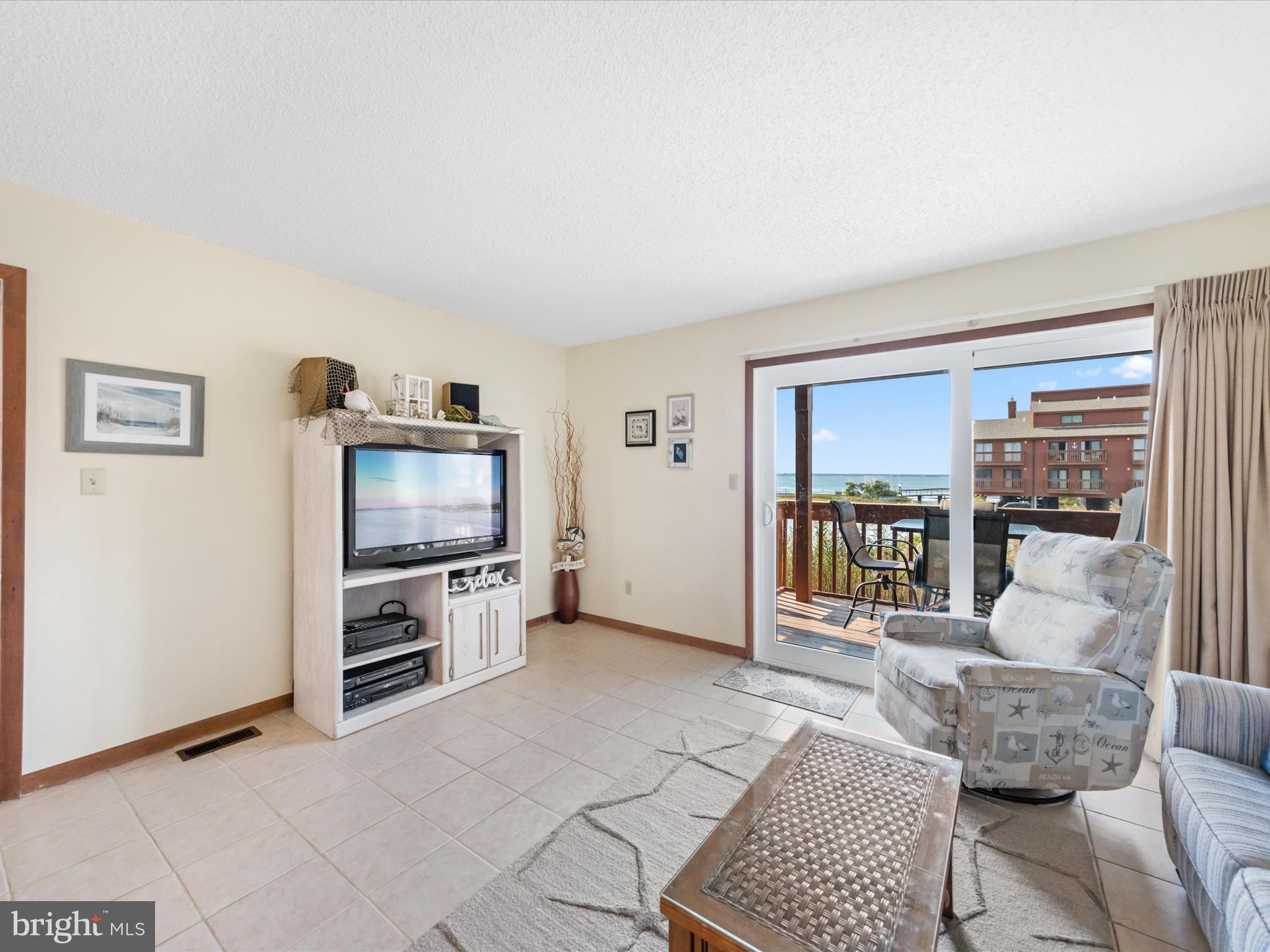 SUNSET LANDING - Residential