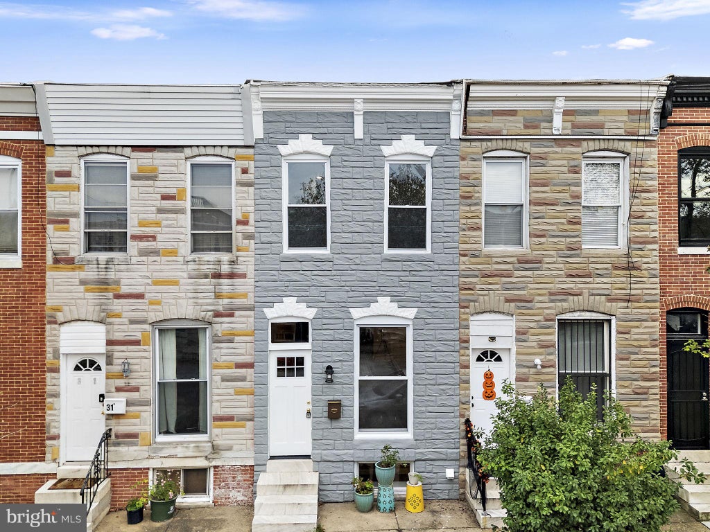 Photo of 29 N Linwood Avenue, BALTIMORE, MD 21224 (MLS # MDBA2234940)