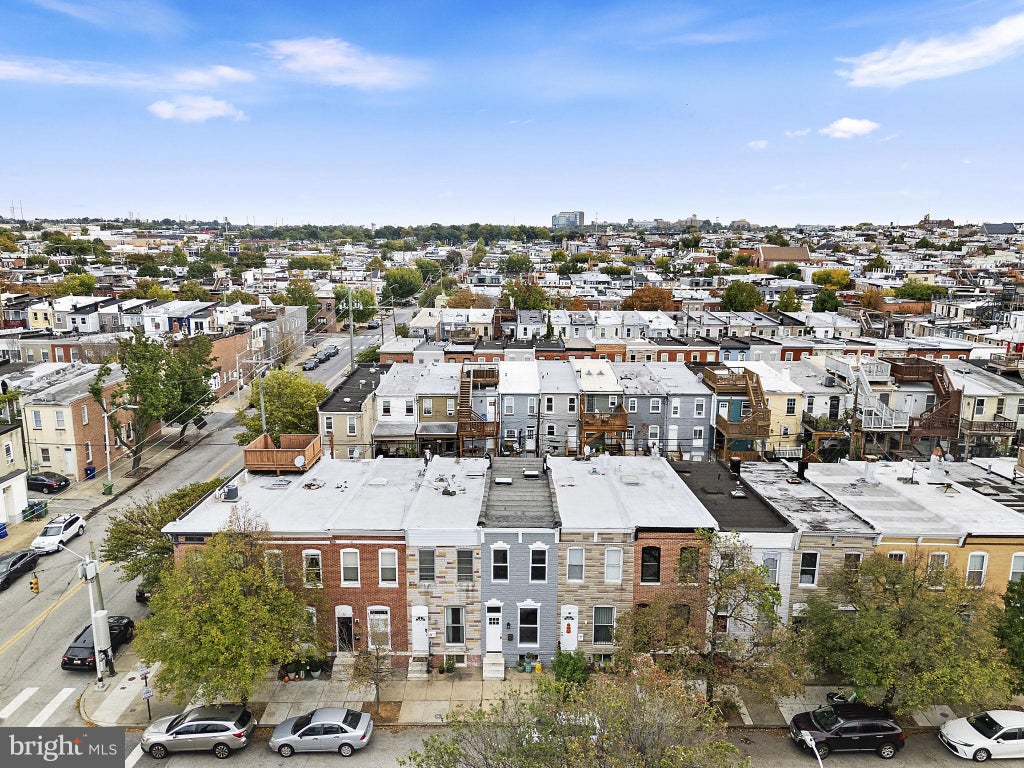 Photo of 29 N Linwood Avenue, BALTIMORE, MD 21224 (MLS # MDBA2234940)