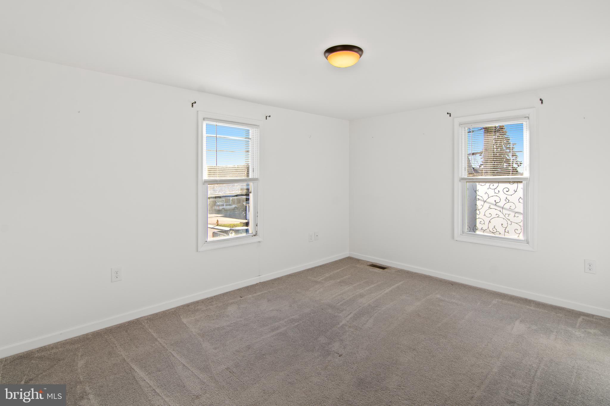 NONAVAILABLE - Residential