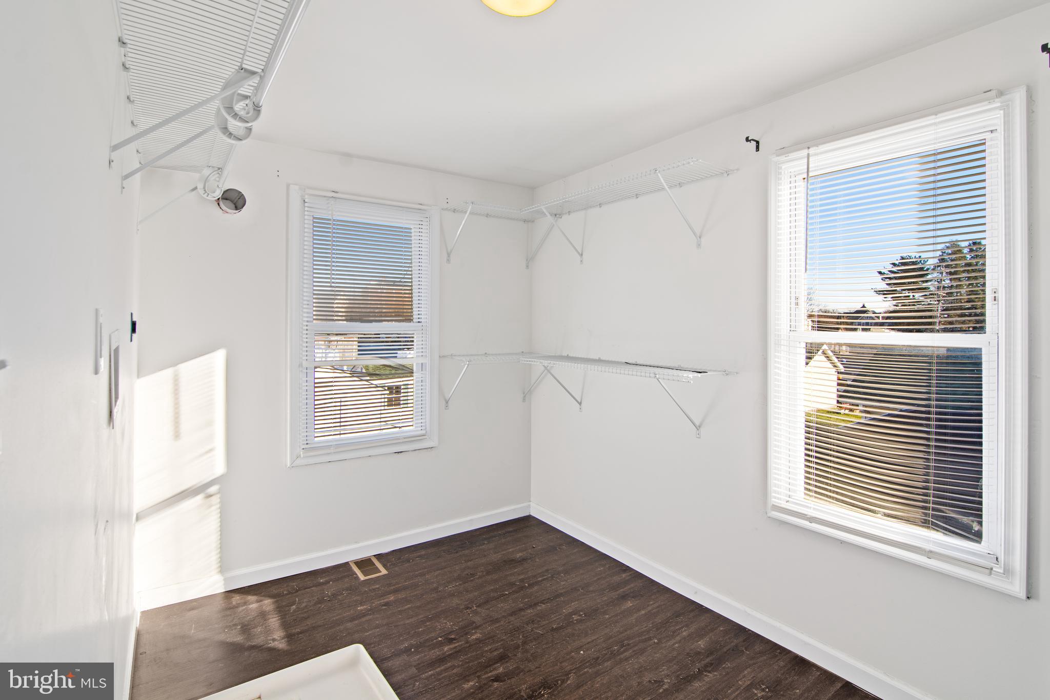 NONAVAILABLE - Residential