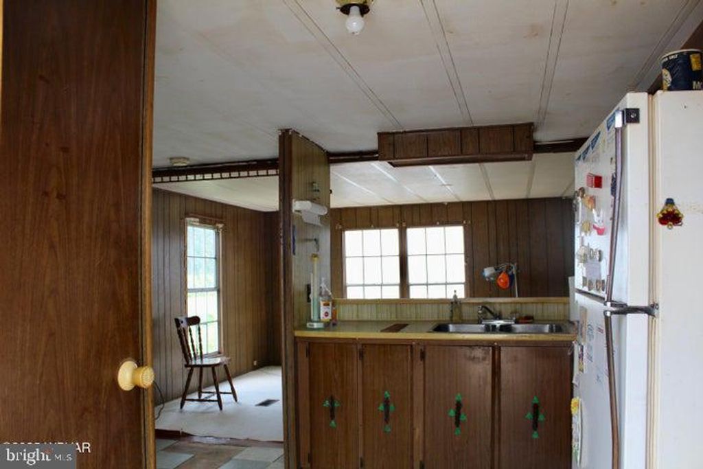 Photo of 202 Maryland Ave, JERSEY SHORE, PA 17740 (MLS # PACL2025372)