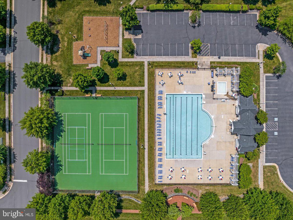 25436 S RIDING BOULEVARD 2H