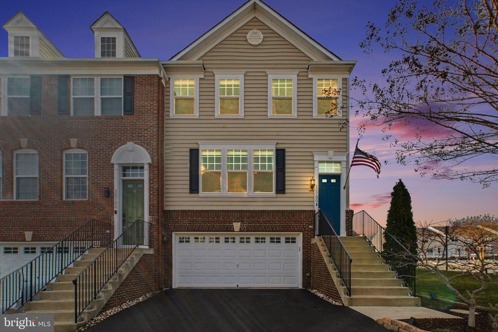 Photo of 16700 Shackleford Way, WOODBRIDGE, VA 22191 (MLS # VAPW2115164)