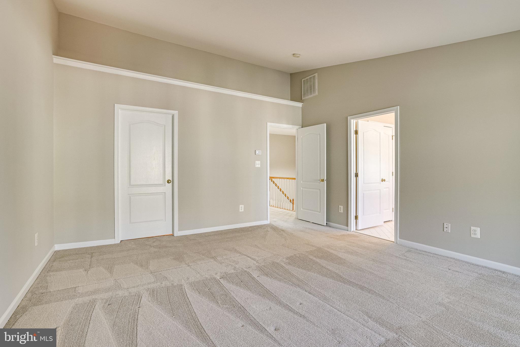 LOUDOUN VALLEY ESTATES - Residential