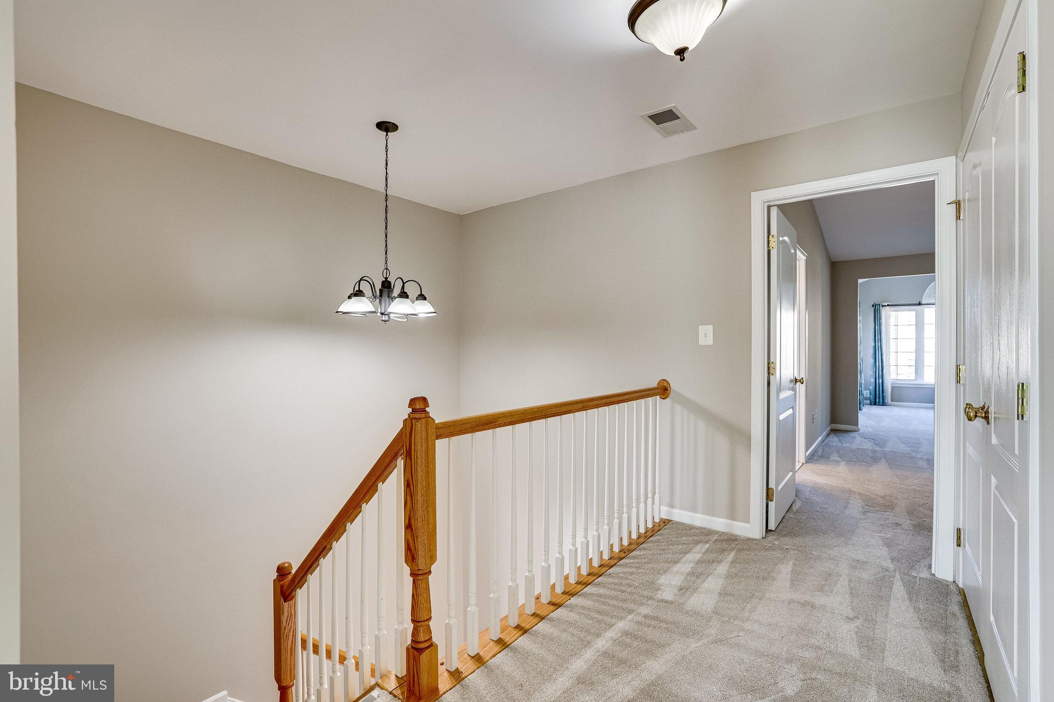 LOUDOUN VALLEY ESTATES - Residential