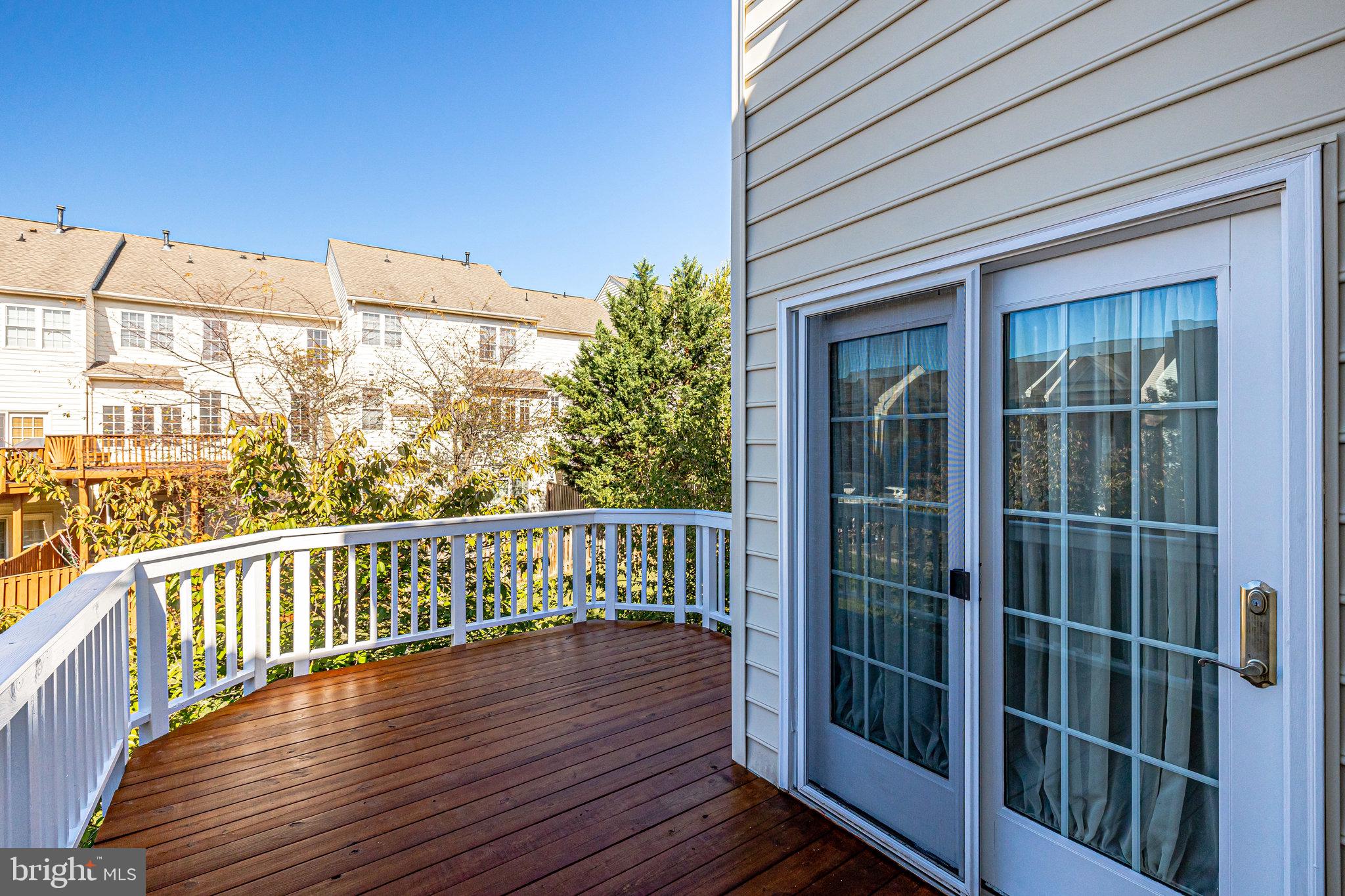 LOUDOUN VALLEY ESTATES - Residential