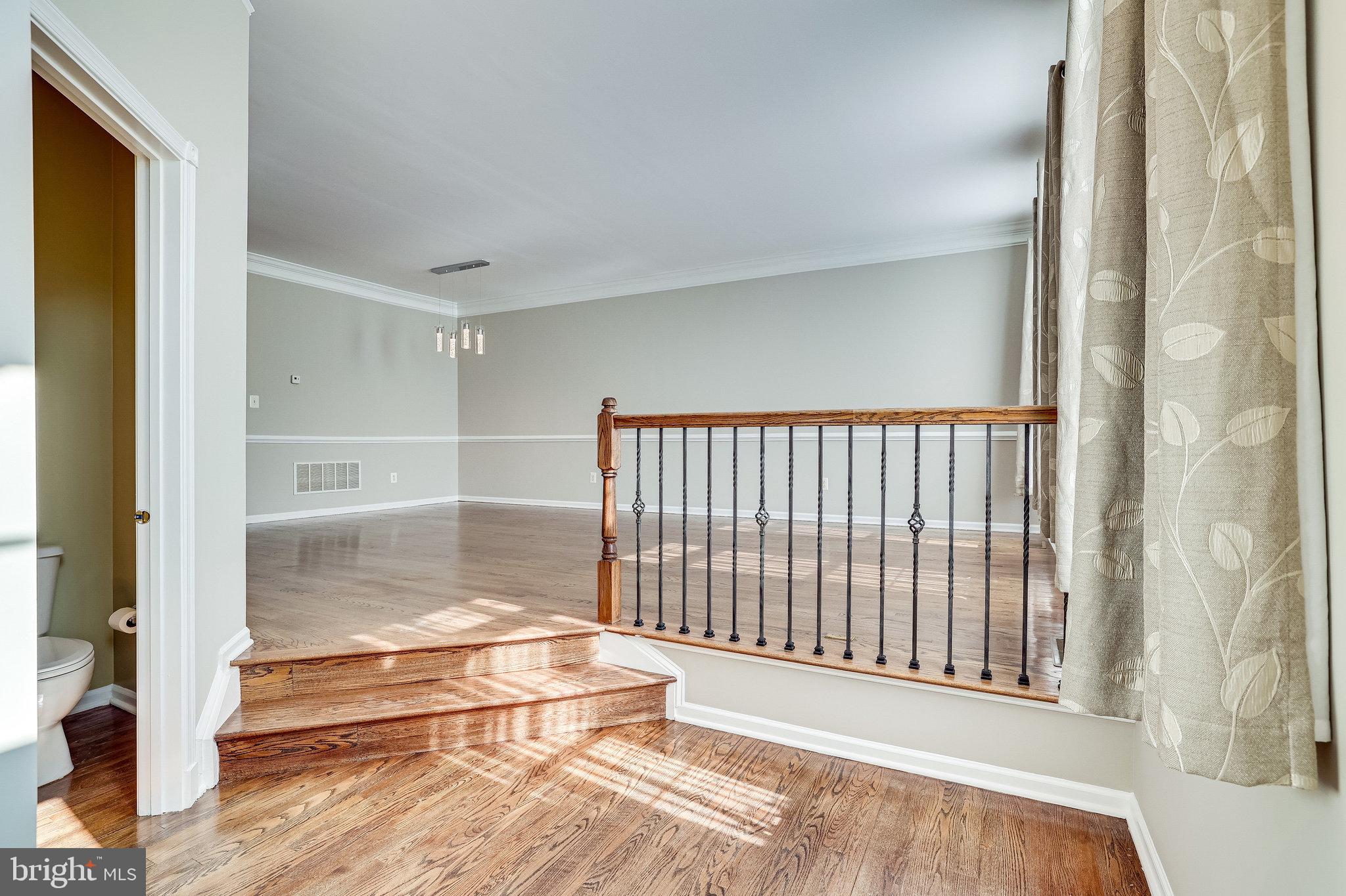 LOUDOUN VALLEY ESTATES - Residential