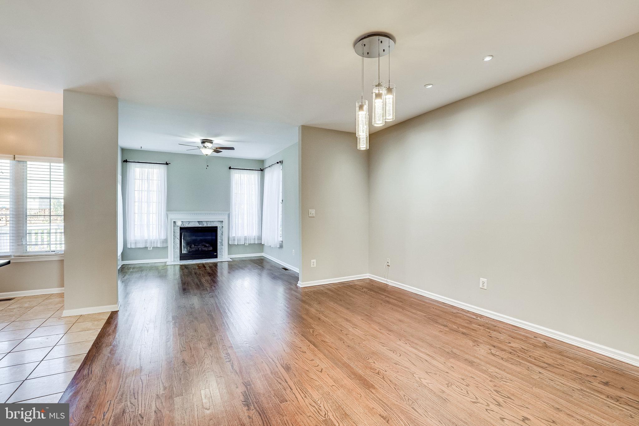 LOUDOUN VALLEY ESTATES - Residential