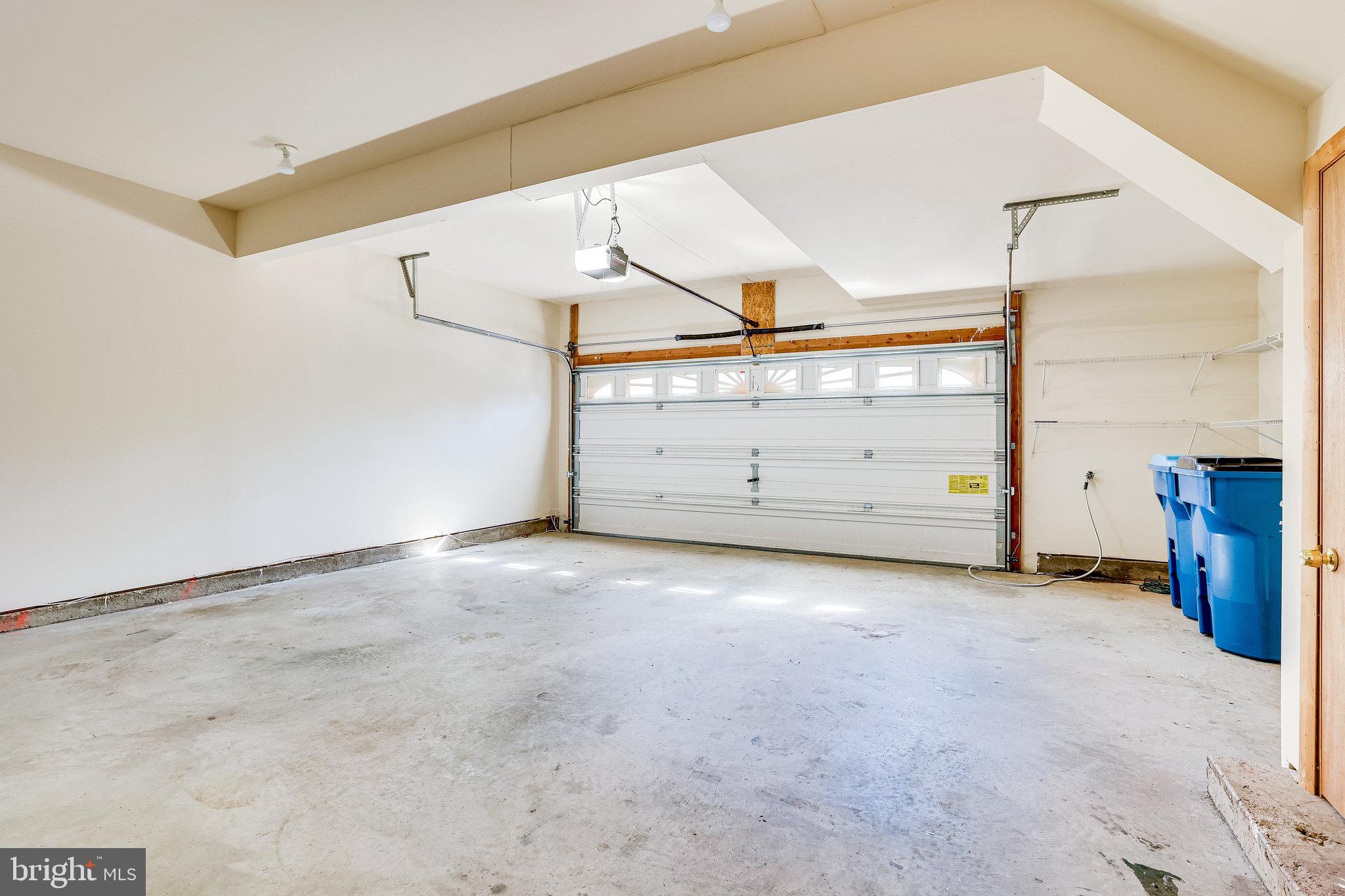 LOUDOUN VALLEY ESTATES - Residential