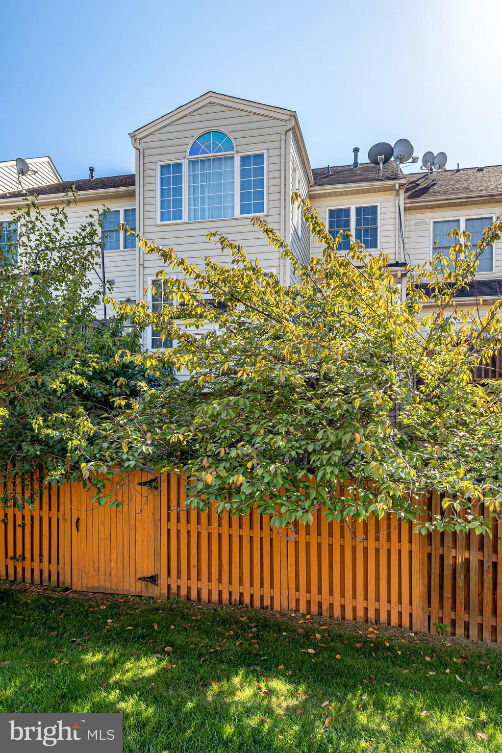 LOUDOUN VALLEY ESTATES - Residential