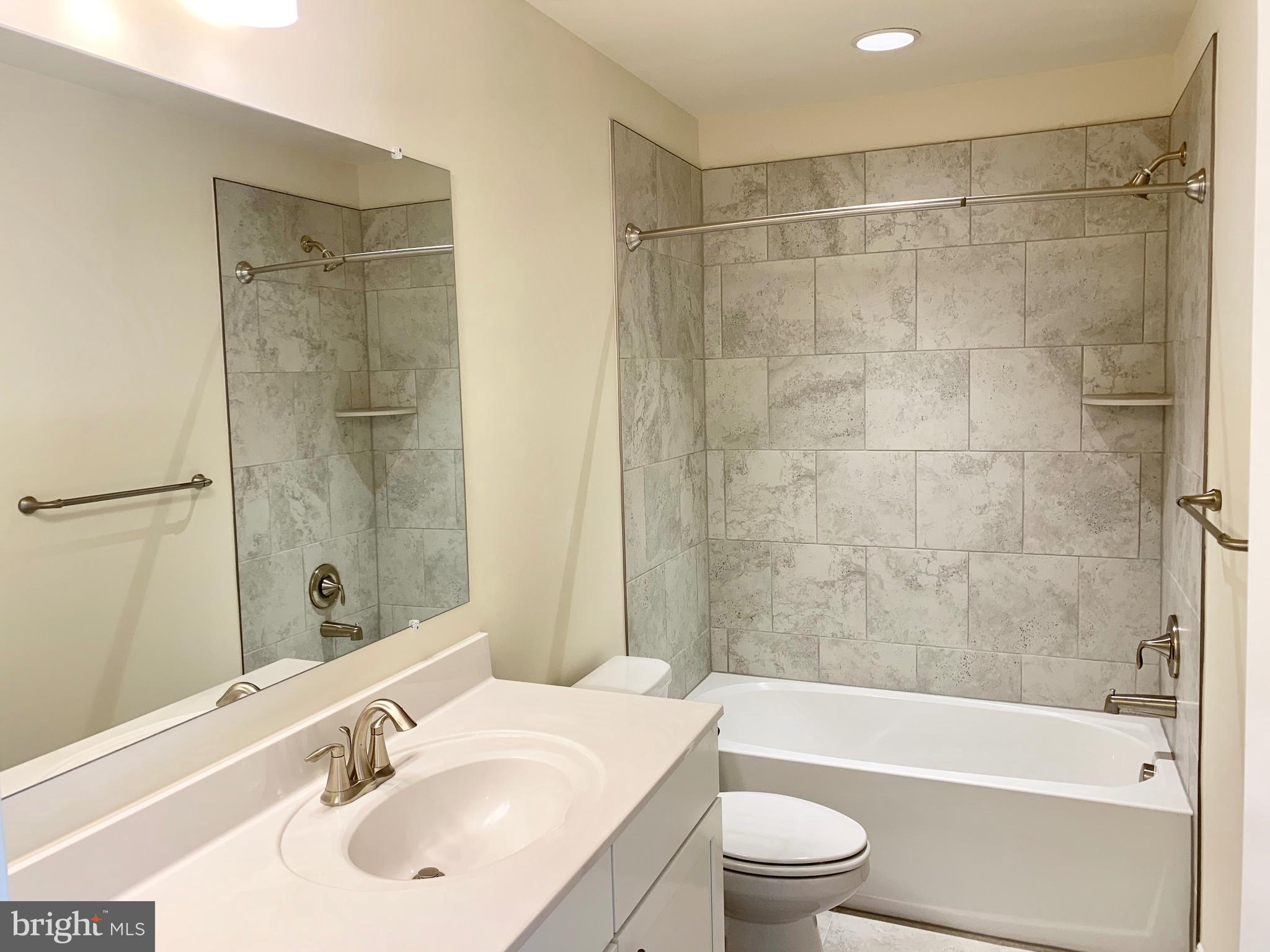 CREEKSTONE VILLAGE - Residential