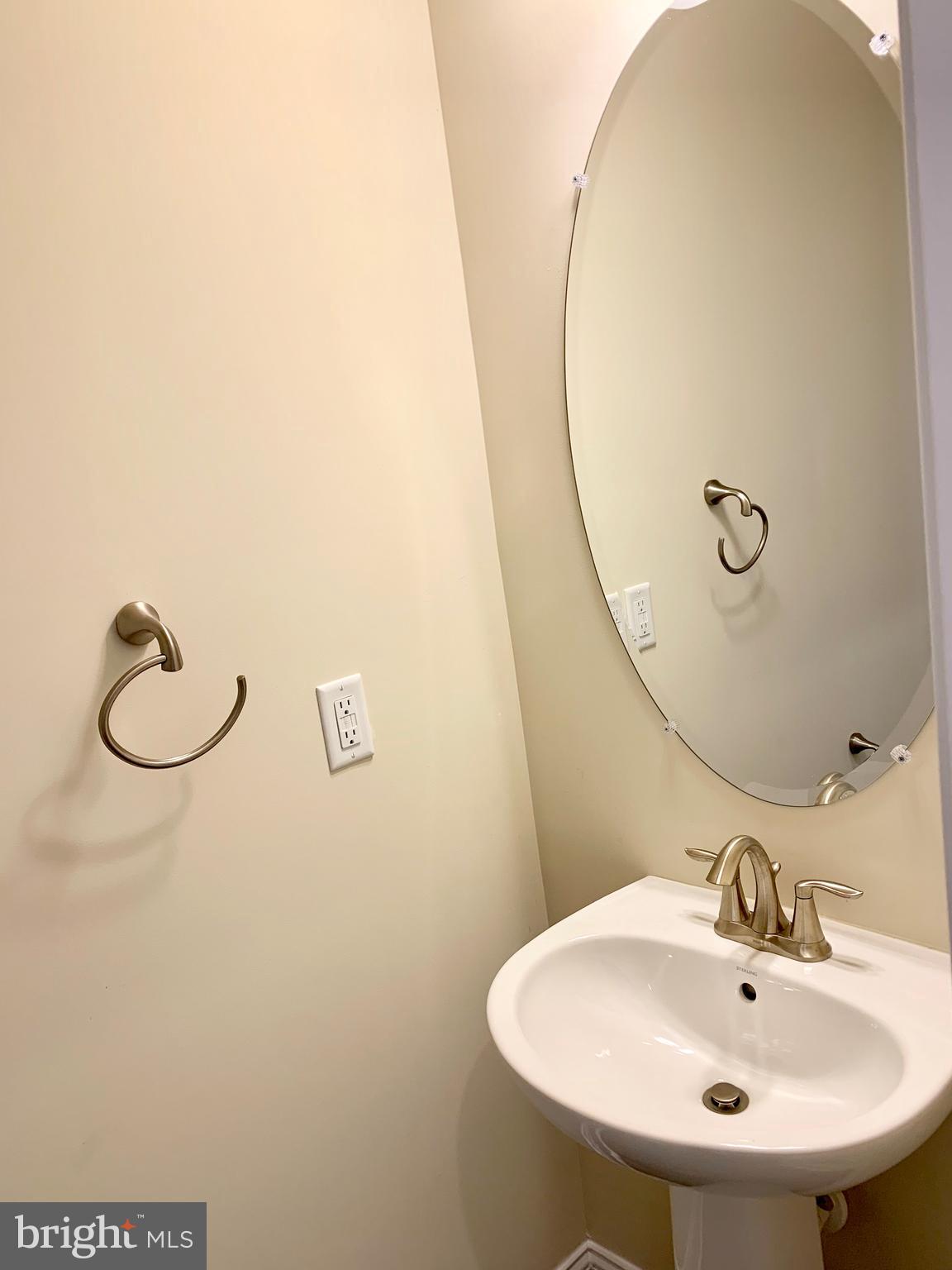 CREEKSTONE VILLAGE - Residential