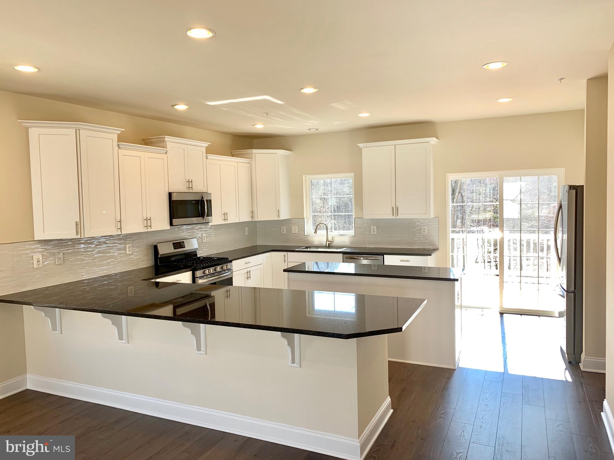 CREEKSTONE VILLAGE - Residential