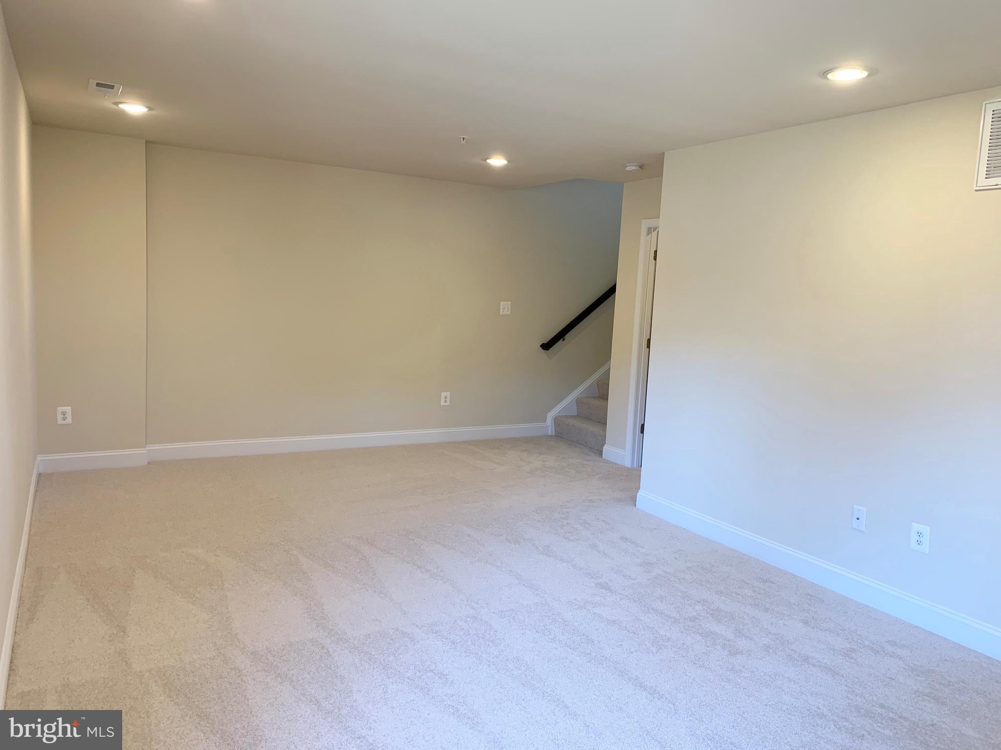 CREEKSTONE VILLAGE - Residential