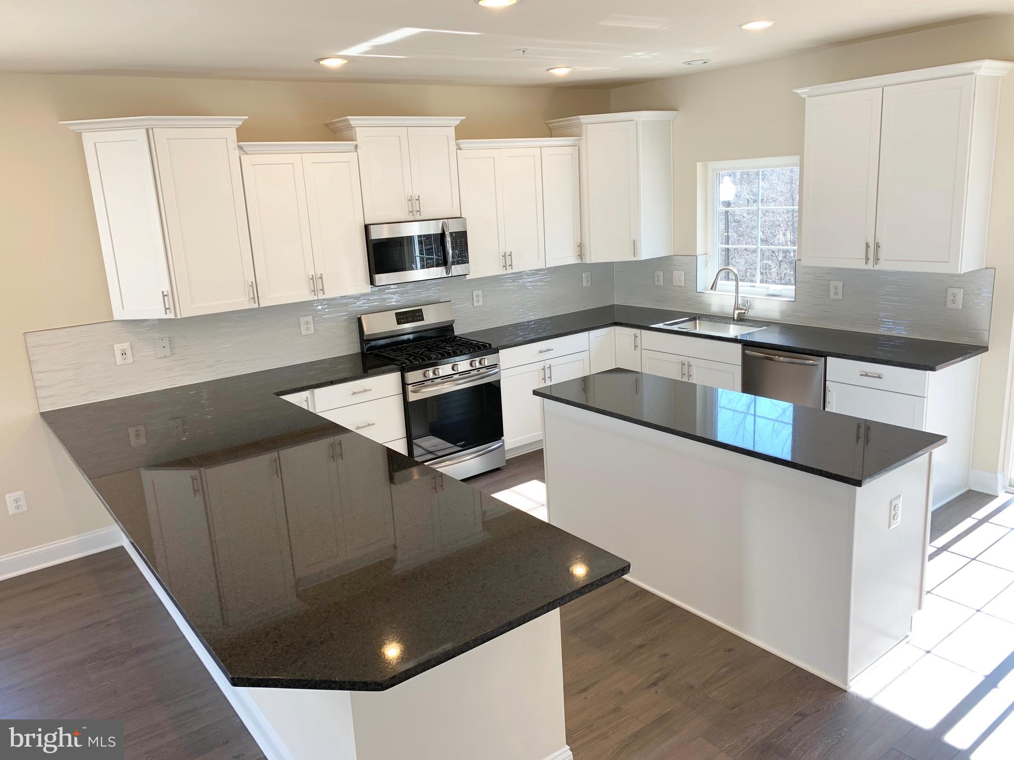 CREEKSTONE VILLAGE - Residential