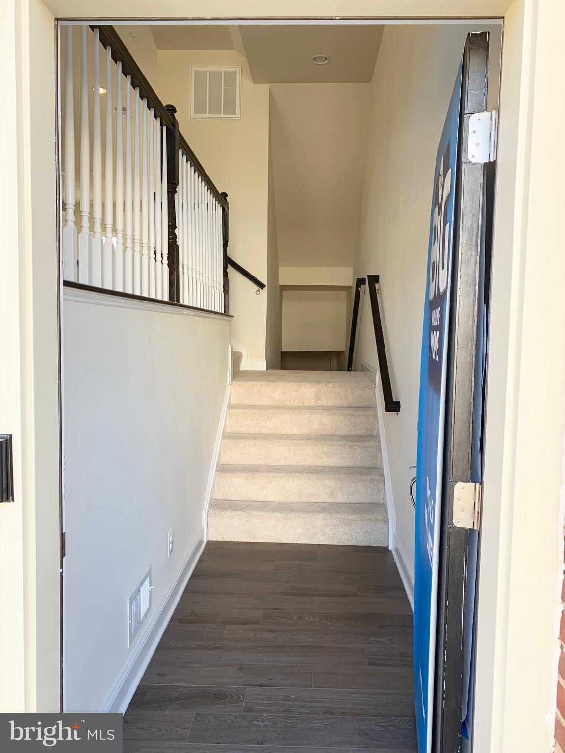 CREEKSTONE VILLAGE - Residential