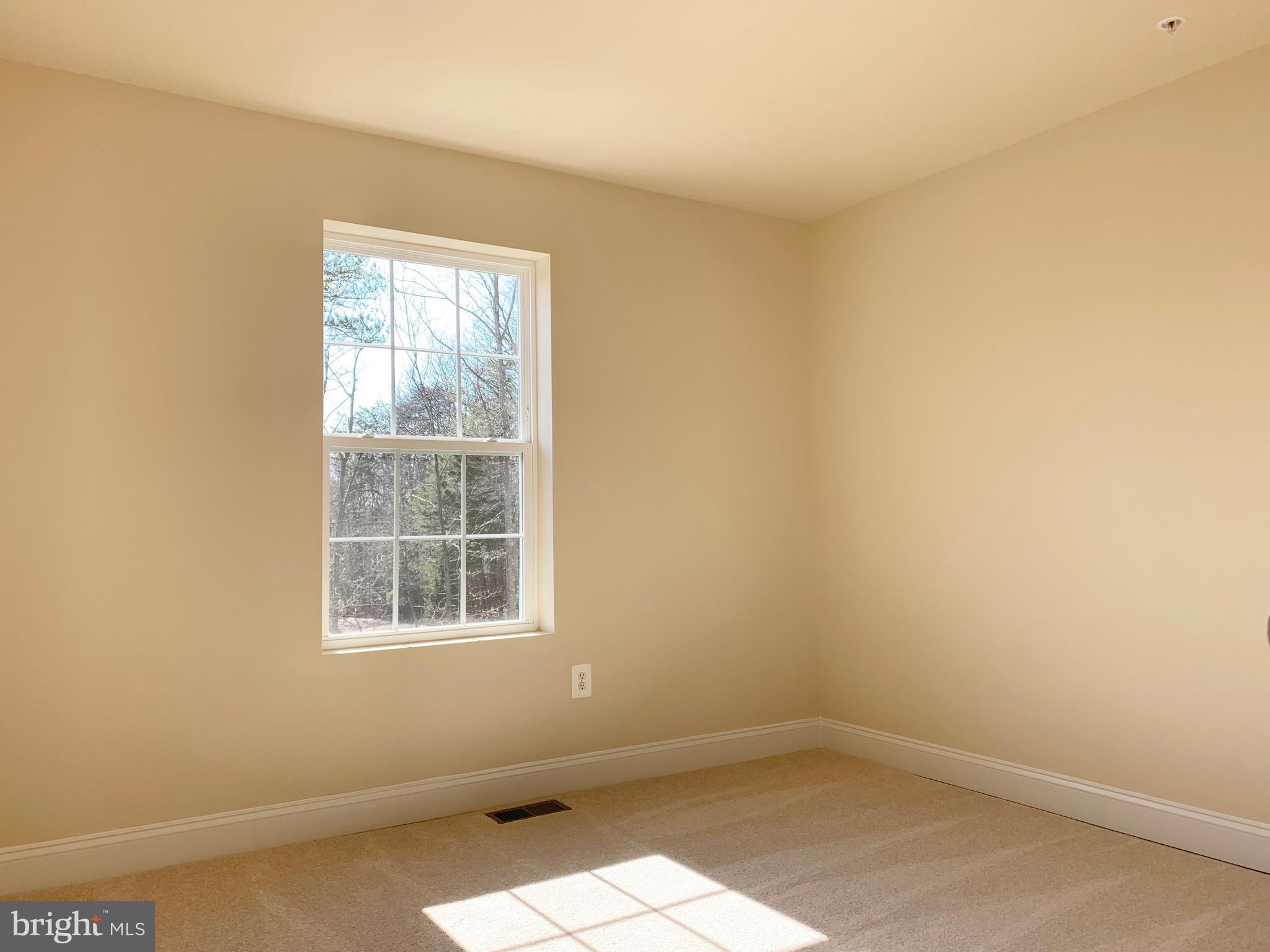 CREEKSTONE VILLAGE - Residential