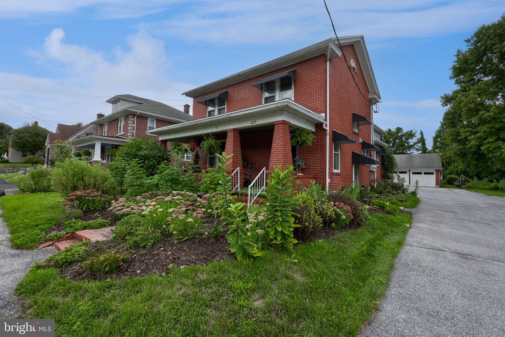 429 W MAIN AVENUE