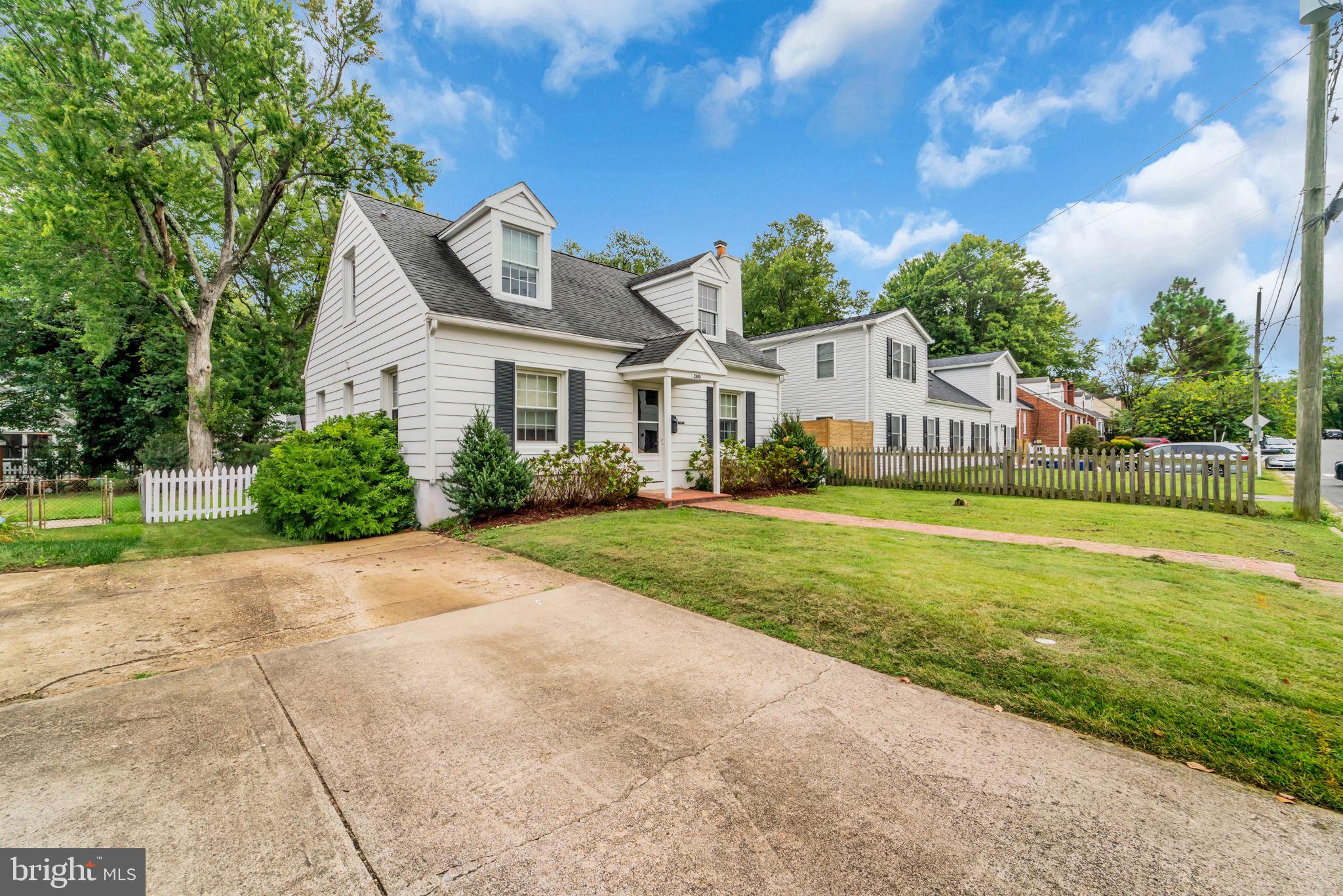 2805 W GEORGE MASON ROAD