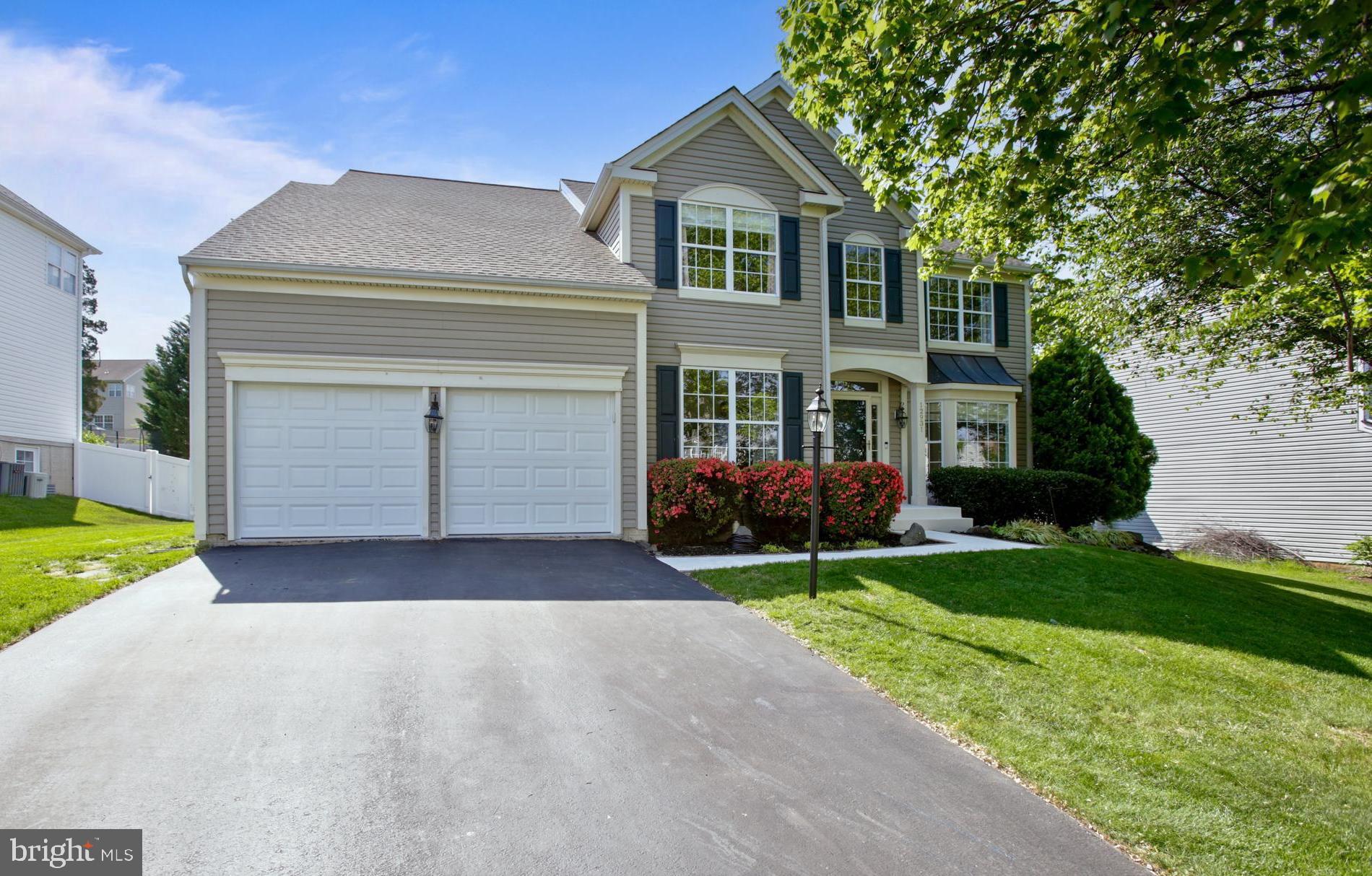 BRIDLEWOOD MANOR - Residential