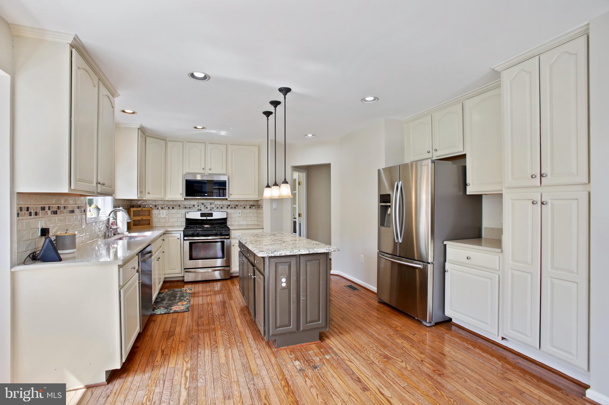 BRIDLEWOOD MANOR - Residential