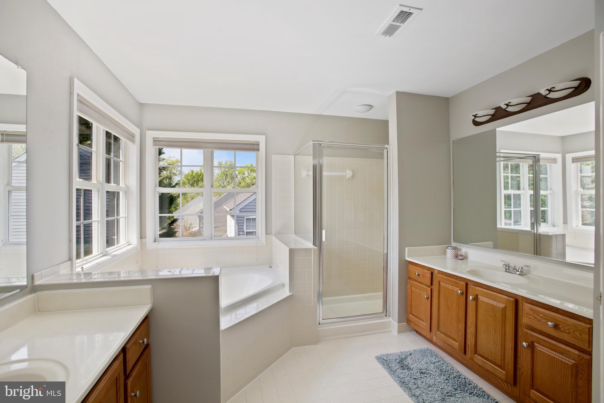 BRIDLEWOOD MANOR - Residential