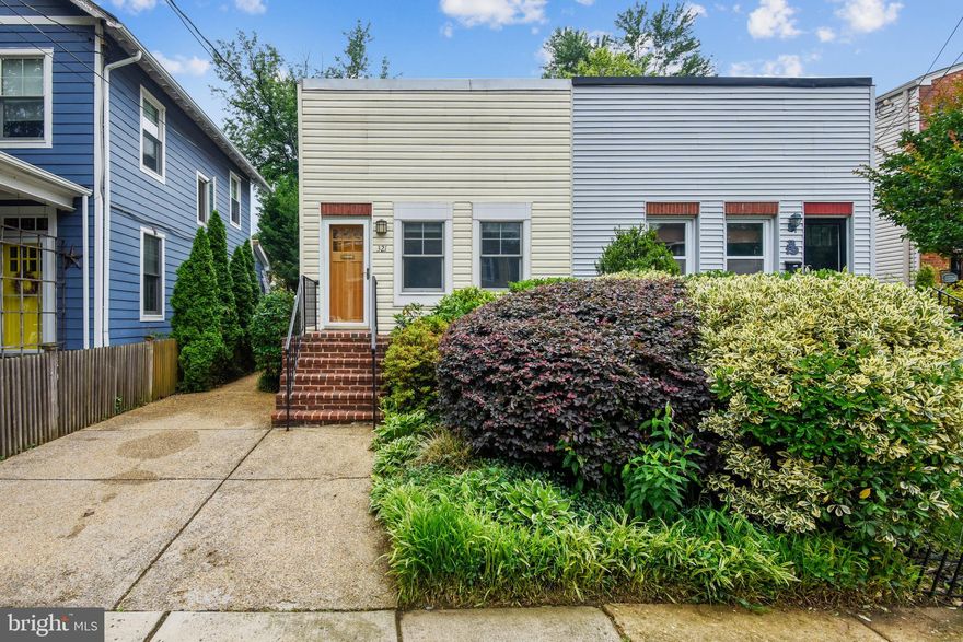 Endless opportunities!!! Located on a lovely tree-lined street and just a short stroll to the best of Del Ray is this charming 2-bedroom  townhome. Features include wood floors on the main level, a light-filled open concept kitchen opening to a dining area, two spacious bedrooms and bath. An expansive lower level offers over 900+ sq. ft. of storage. You'll fall in love with the charming beautifully landscaped rear yard providing a wonderful outdoor area to decompress at the end of the day. If you are looking for a quick commute to DC, Amazon, The Pentagon, the airport or just convenient access to Old Town, you've found it.