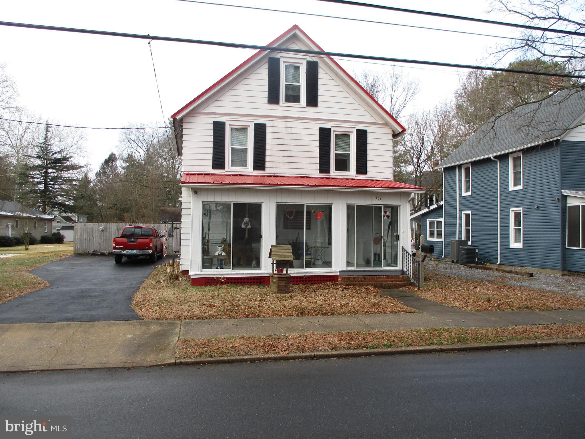 DENTON AREA - Residential