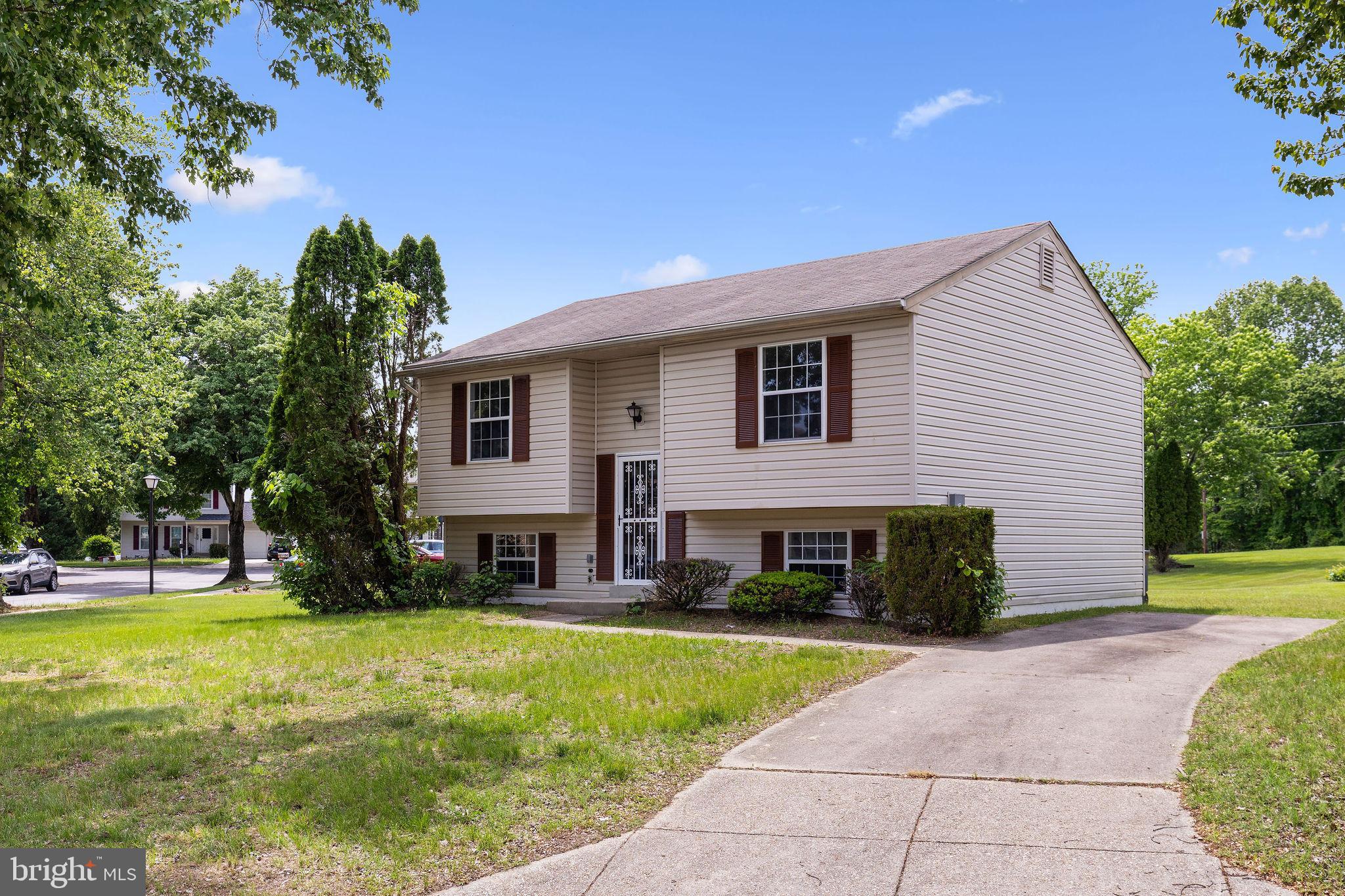 1207 BLITHE COURT