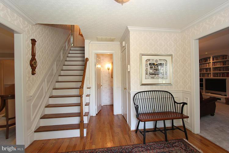 LINDSAY PARK - Residential