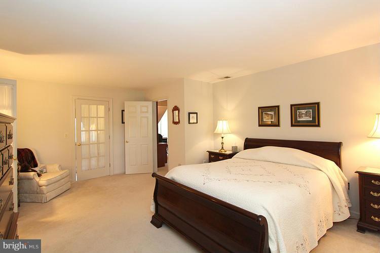 LINDSAY PARK - Residential