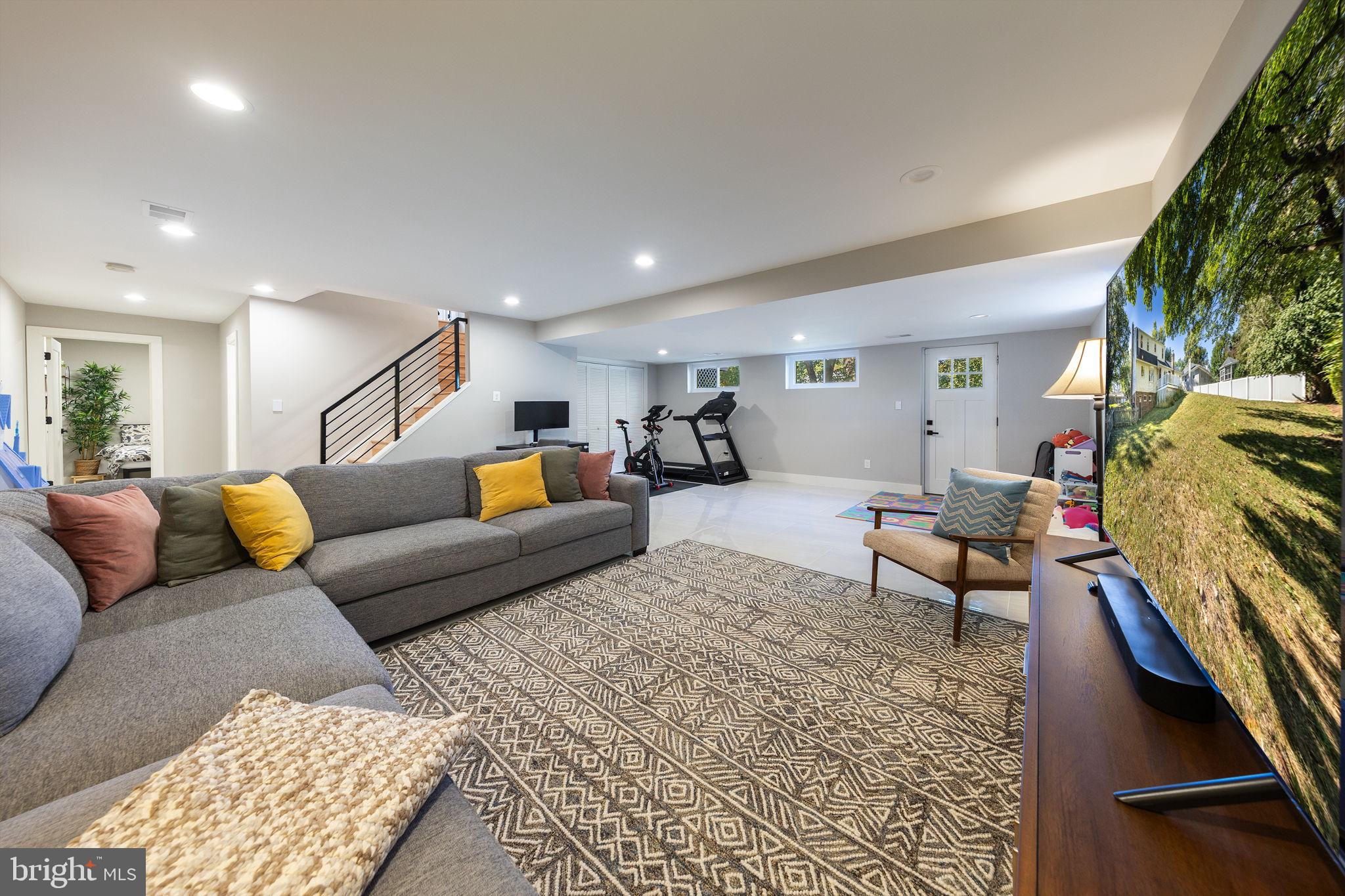 LAKE NORMANDY ESTATES - Residential