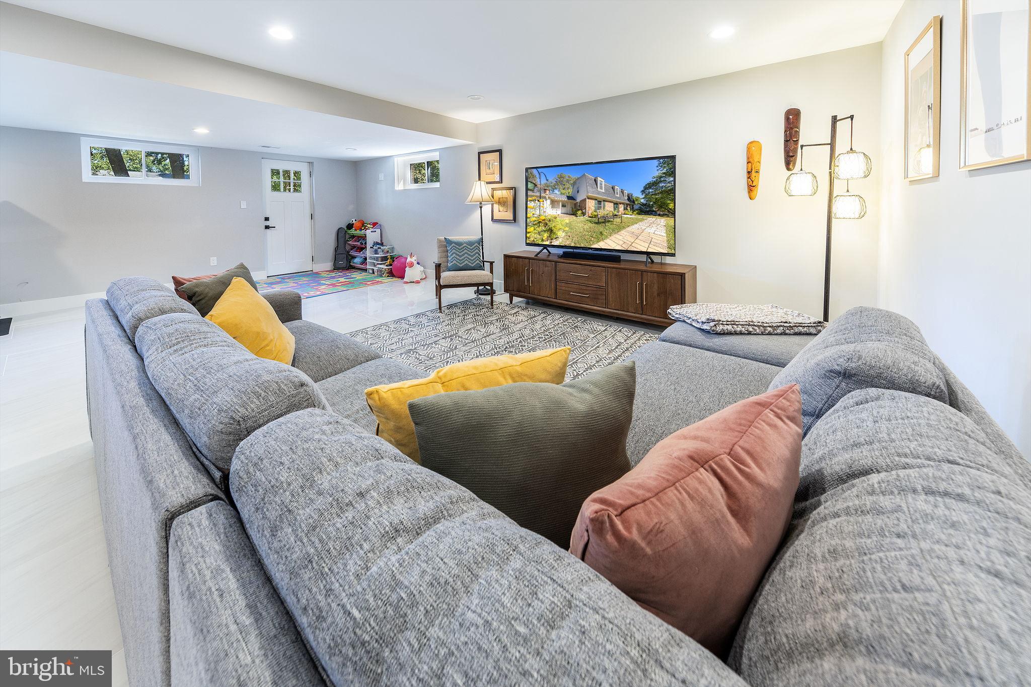 LAKE NORMANDY ESTATES - Residential