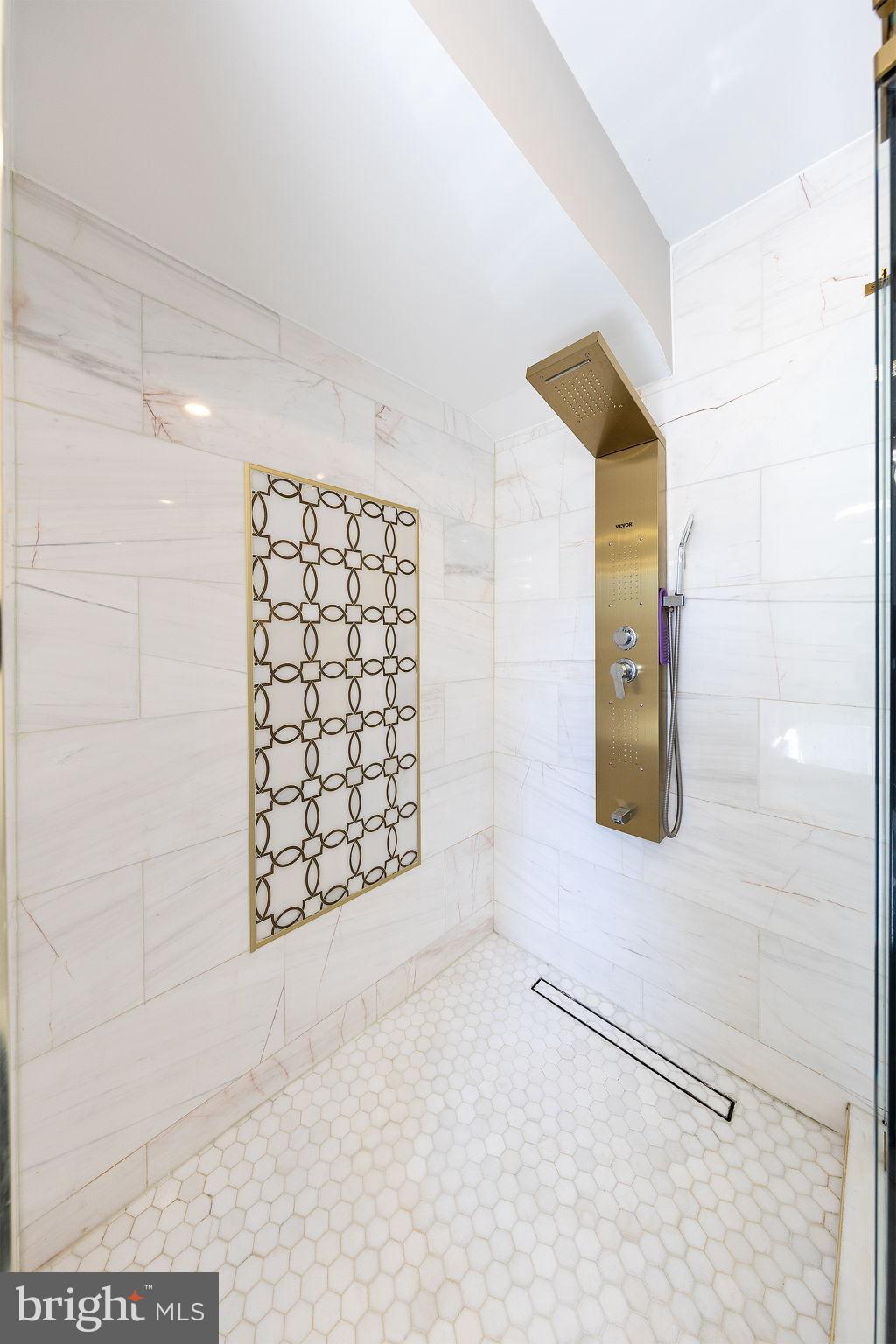 LAKE NORMANDY ESTATES - Residential