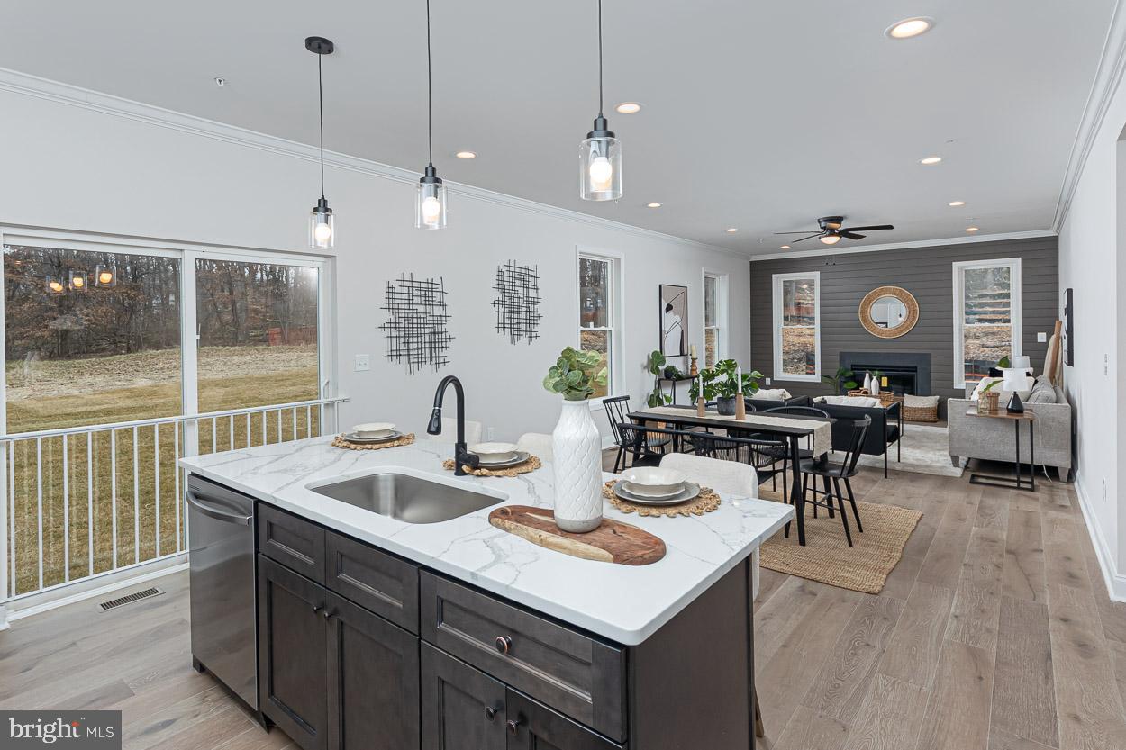 CARNEY GROVE - Residential