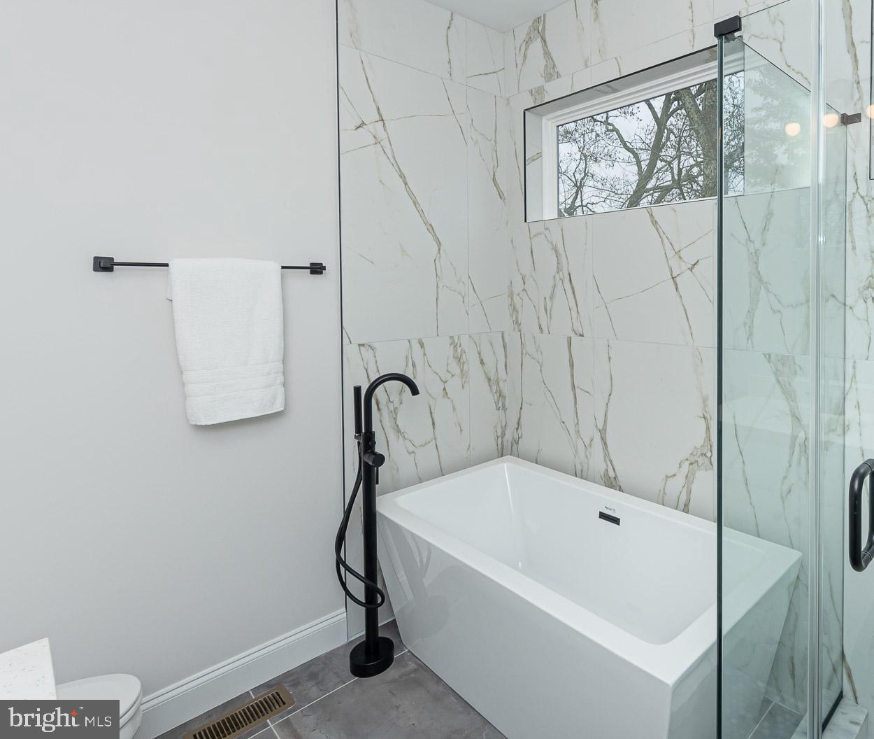 CARNEY GROVE - Residential