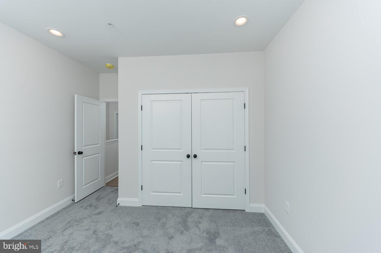 CARNEY GROVE - Residential