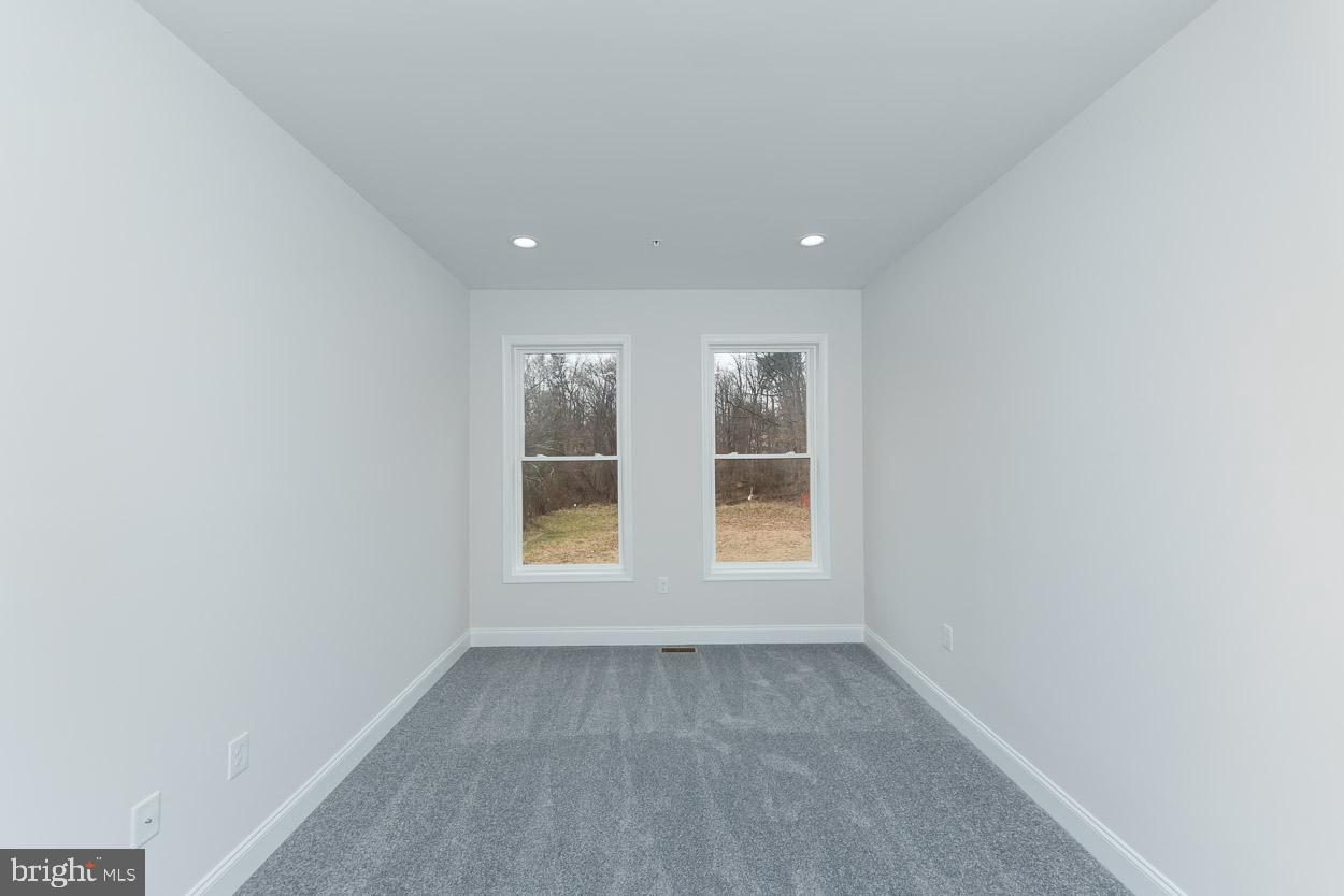 CARNEY GROVE - Residential