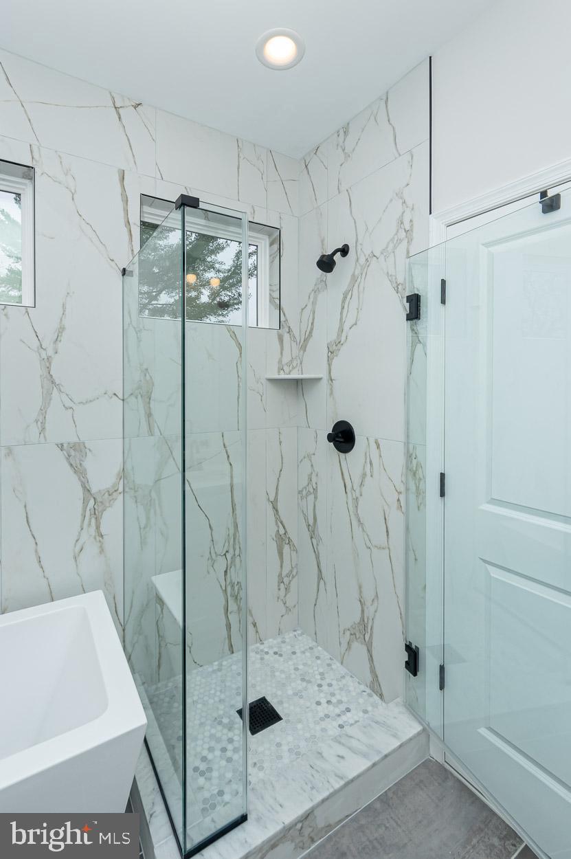 CARNEY GROVE - Residential