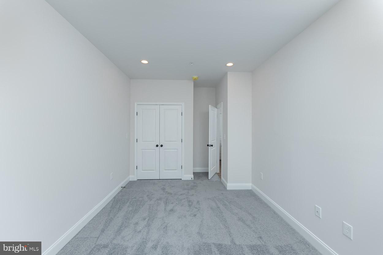 CARNEY GROVE - Residential