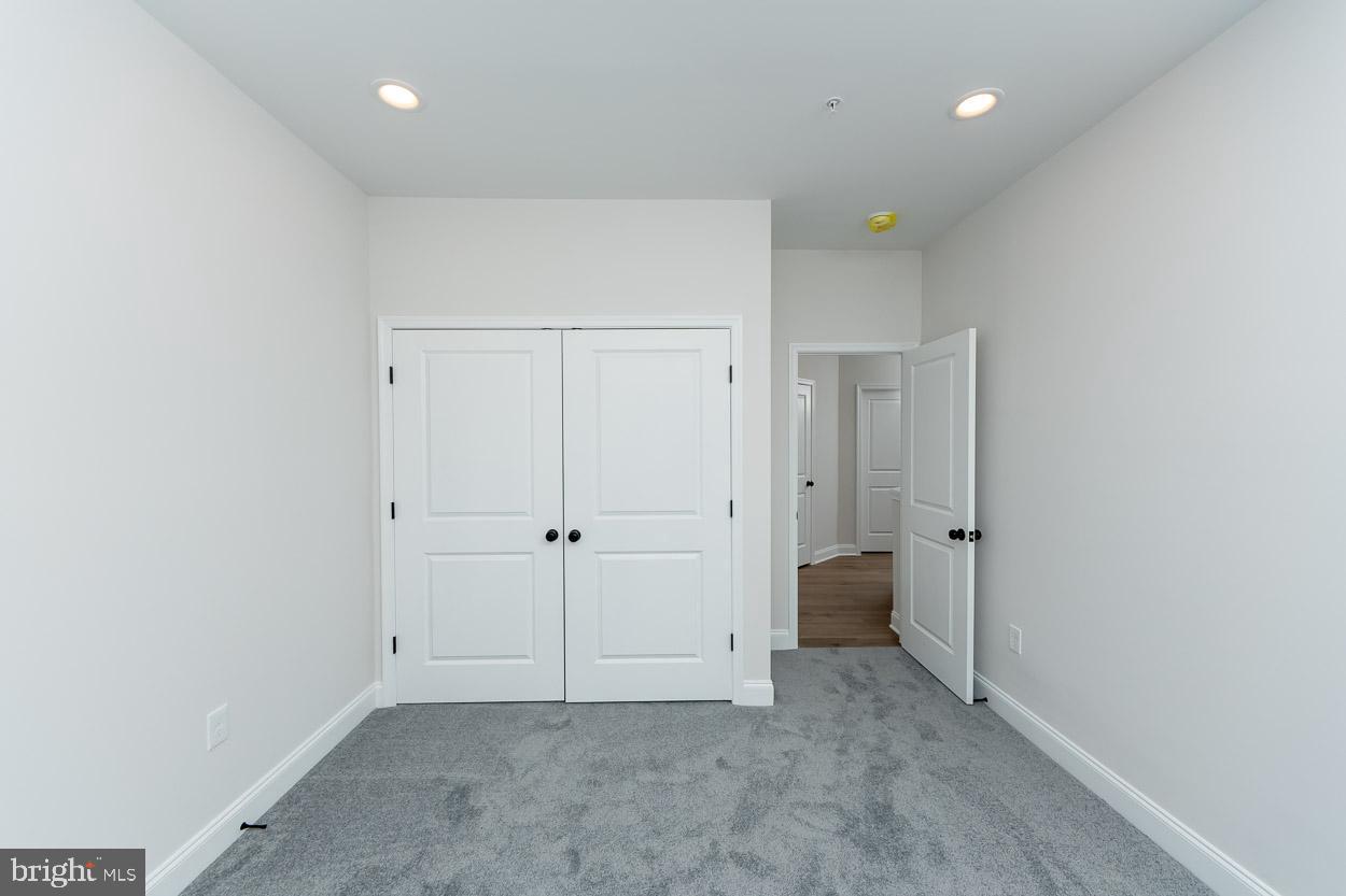 CARNEY GROVE - Residential