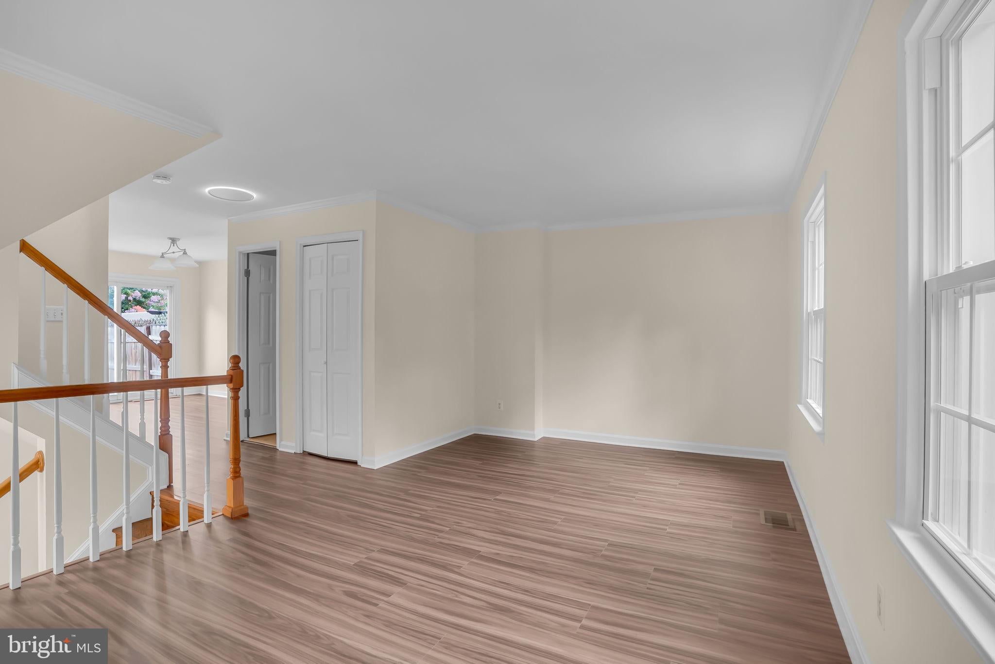 14739 GATWICK SQUARE
