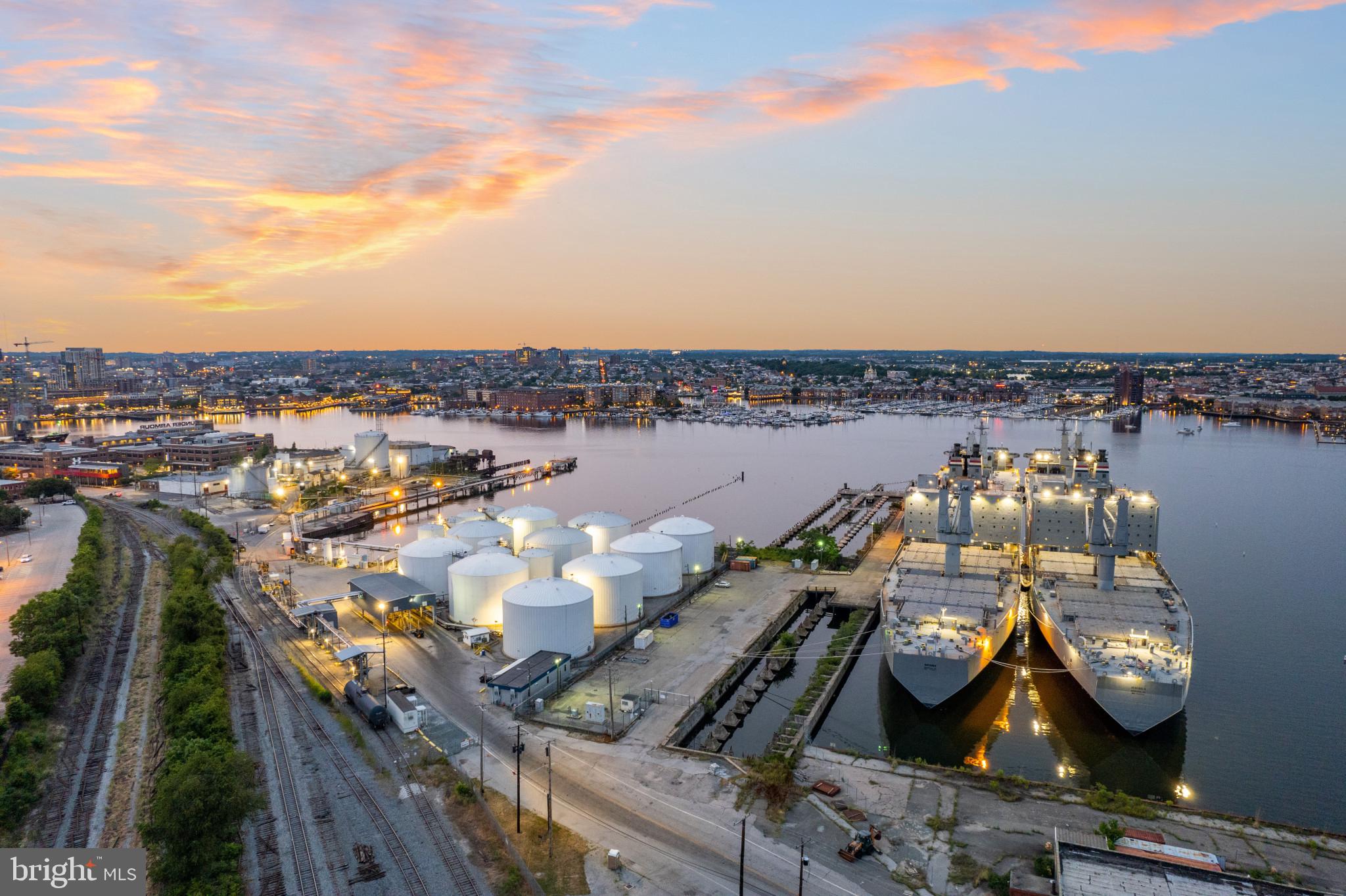 LOCUST POINT - Residential