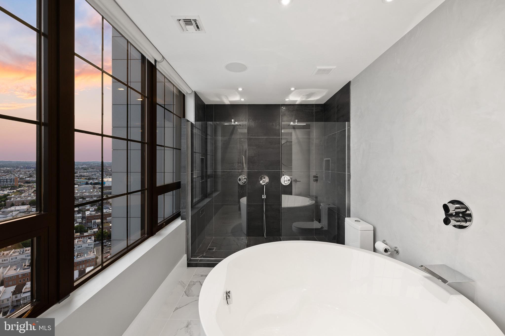 LOCUST POINT - Residential