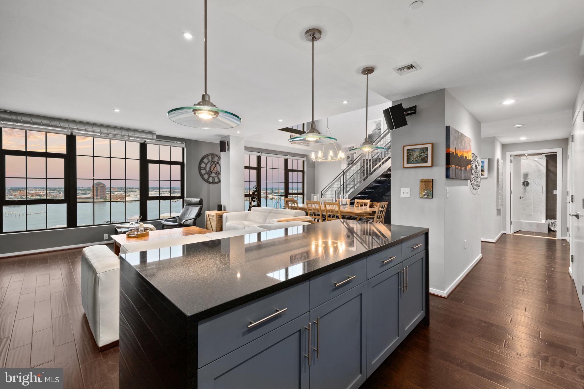 LOCUST POINT - Residential