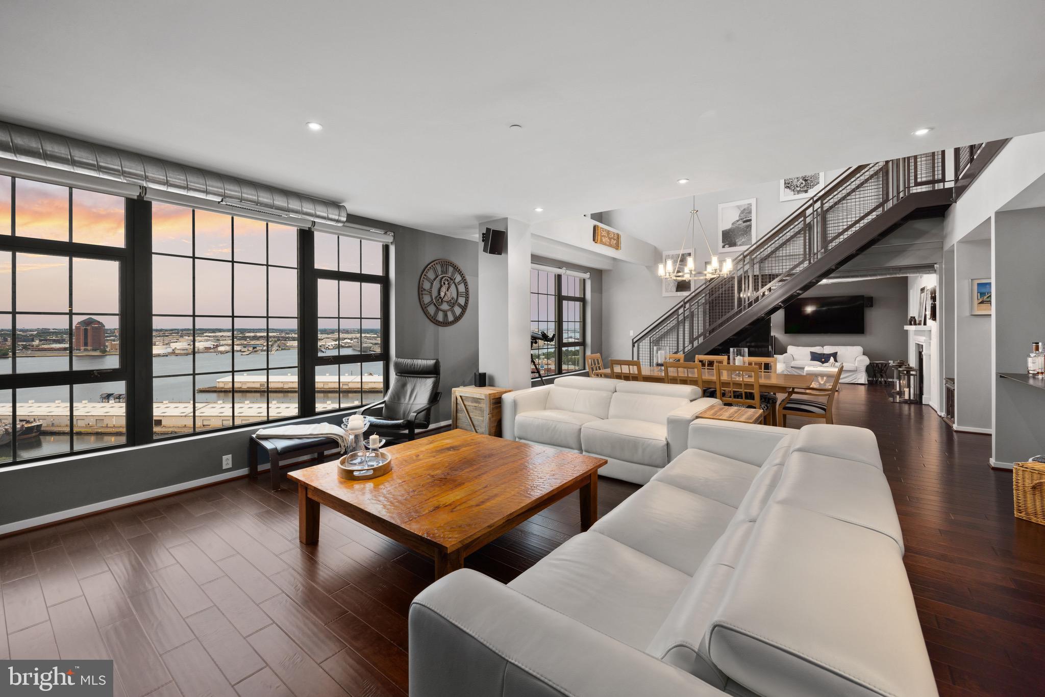 LOCUST POINT - Residential