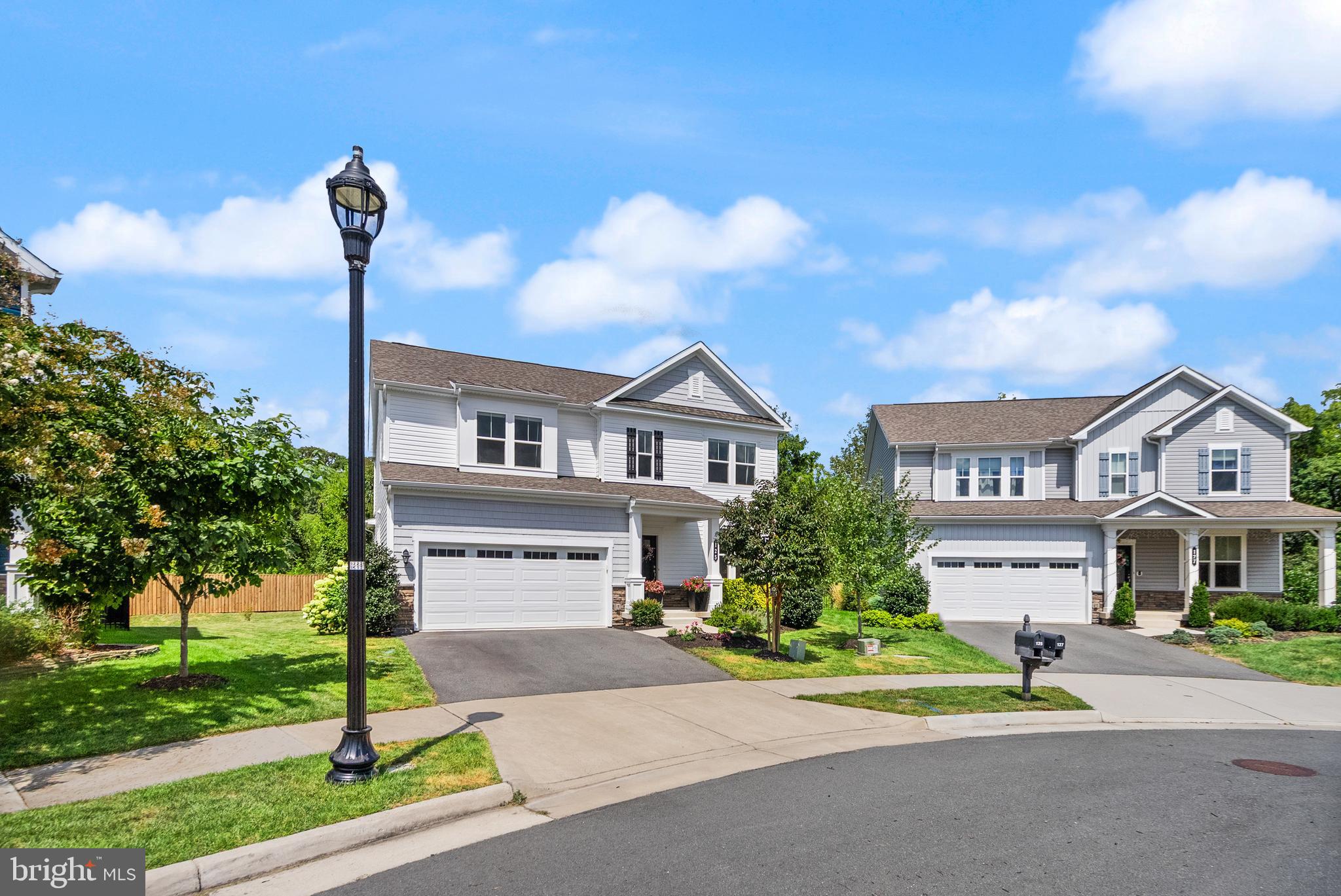 125 DIZEREGA COURT SW