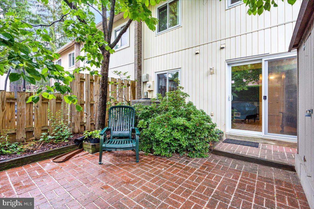 MARYLAND PLACE - Residential